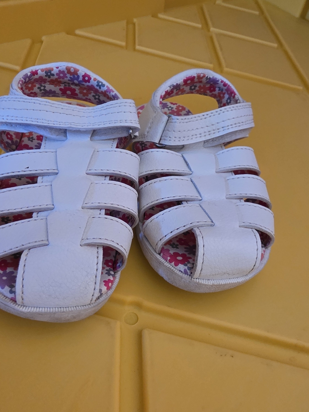 White Kids' Fisherman Sandals with Pink Floral Lining